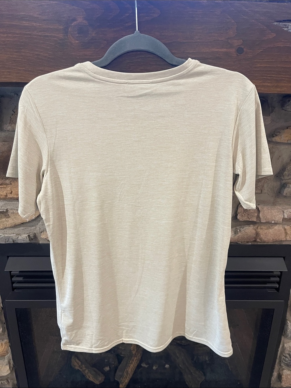 Patagonia women’s  Crewneck Tee in Light Tan - Picture 6 of 6